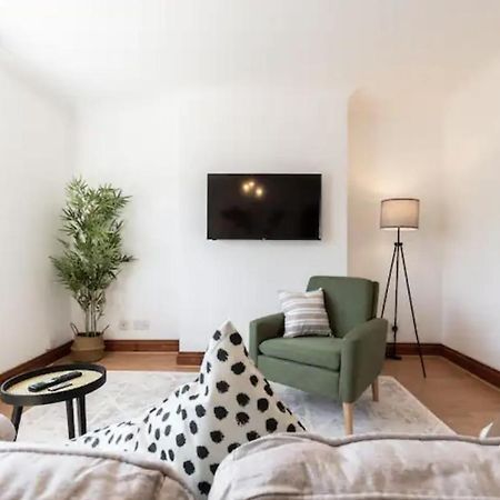 Metropolitan - 2 Bed, Private Parking Apartment, Great Commercial Home From Home Stay! Southampton Eksteriør bilde