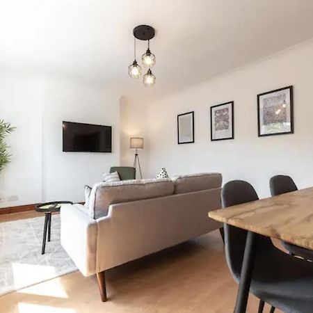 Metropolitan - 2 Bed, Private Parking Apartment, Great Commercial Home From Home Stay! Southampton Eksteriør bilde