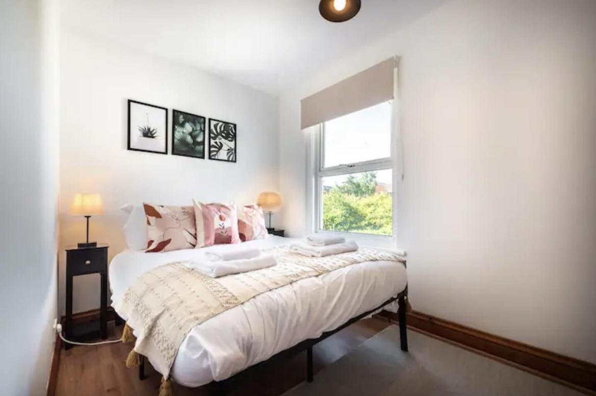 Metropolitan - 2 Bed, Private Parking Apartment, Great Commercial Home From Home Stay! Southampton Eksteriør bilde
