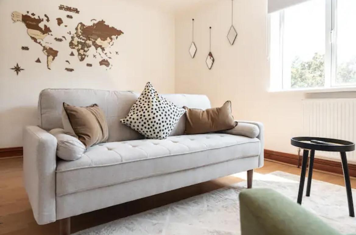 Metropolitan - 2 Bed, Private Parking Apartment, Great Commercial Home From Home Stay! Southampton Eksteriør bilde